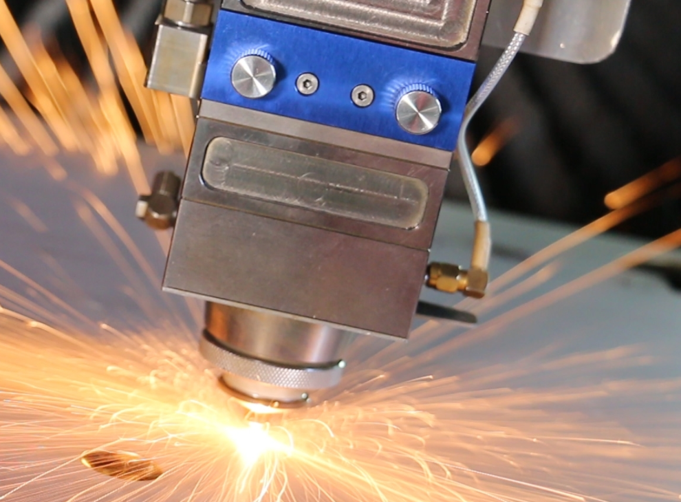 激光切割機可以切割覆膜金屬嗎？